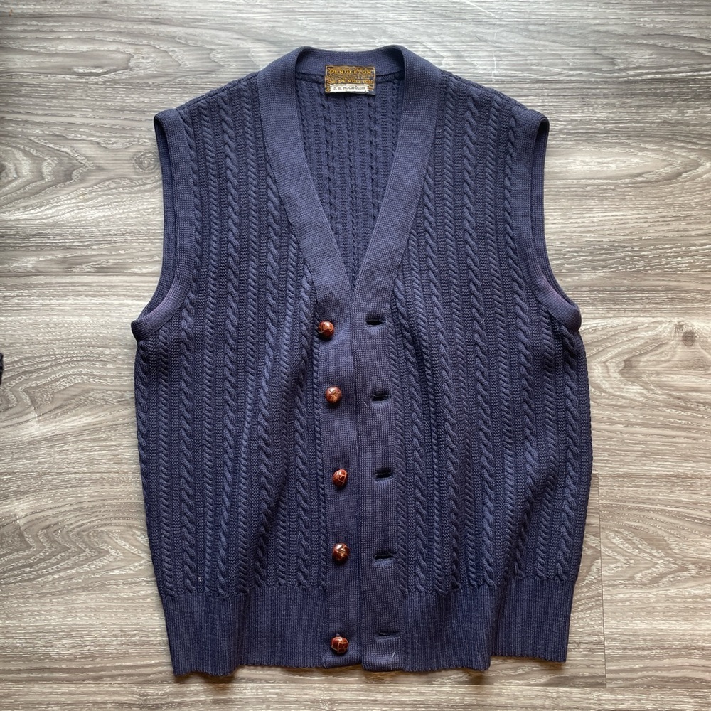 PENDLETON Cable Knit Vintage Vest. LARGE 100%pure virgin wool